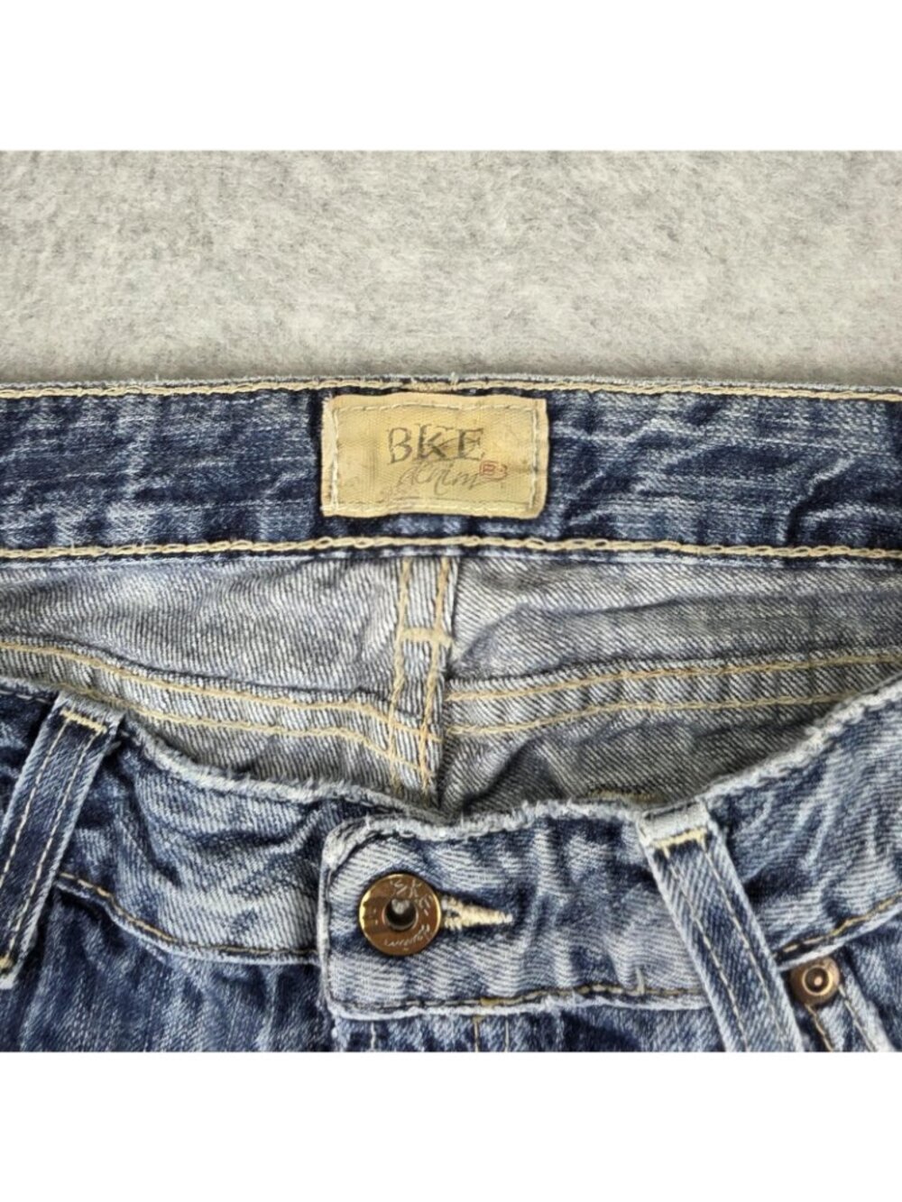 BKE Star Bootcut Jeans Womens 27x33.5 Blue Distressed Stretch Light Wash - Picture 3 of 9